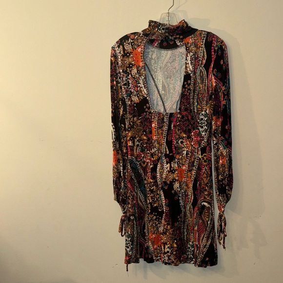 Ladies FREE PEOPLE DRESS - Picture 4 of 8